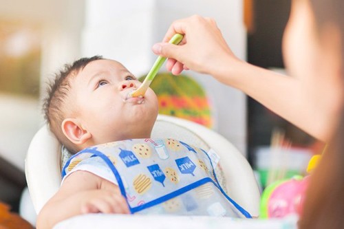 “Tố cáo” 5 nguyên nhân trẻ 6 tháng tuổi biếng ăn 
